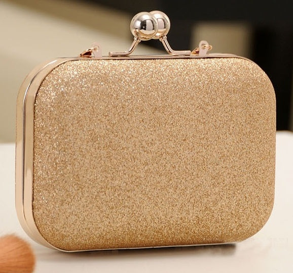 Iva Chain Shoulder Bag