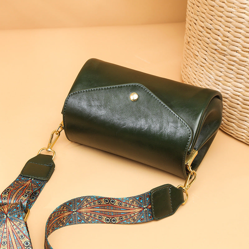 Dajni Soft Leather Shoulder Bag